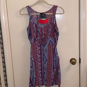 SUMMER PERFECTION, Rue21- ❤️🤍💙 cut out in front